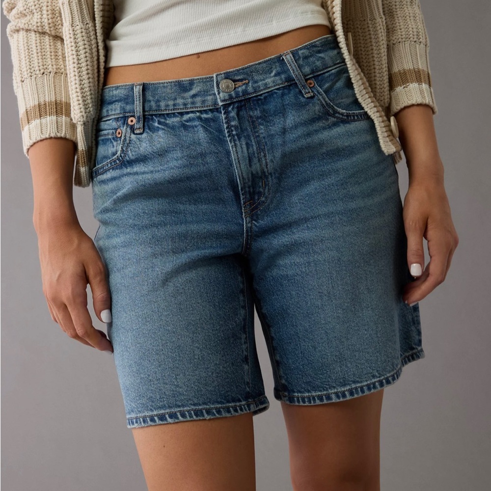NWT American Eagle 8" Strigid Perfect Denim Bermuda Short